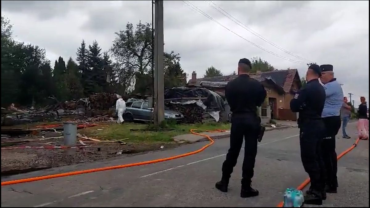Mrtvým po výbuchu na Prostějovsku byl majitel domu a profesionální hasič, potvrdila policie